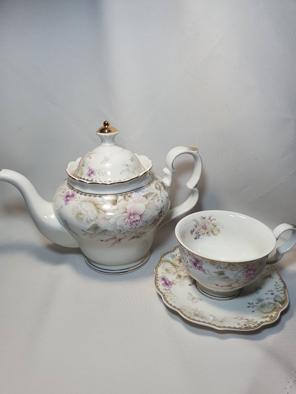 Чайный сервиз Хризантемы