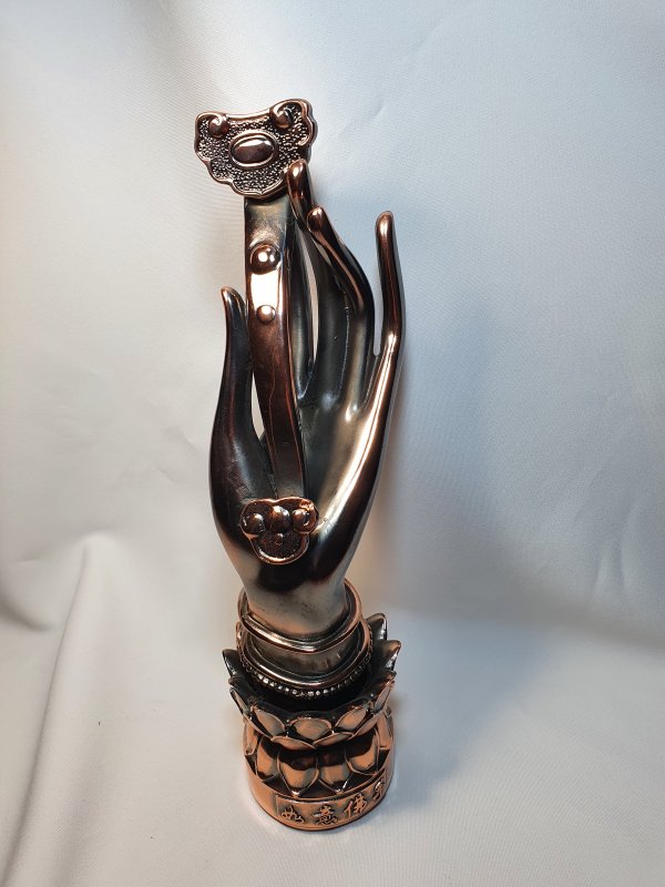 Статуэтка Символ власти