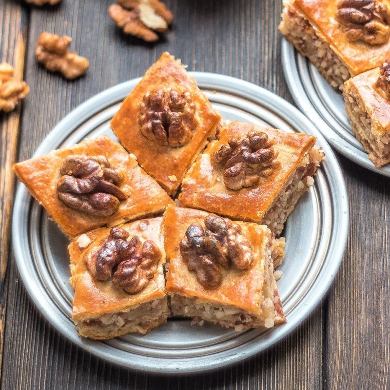 Пахлава с грецким орехом