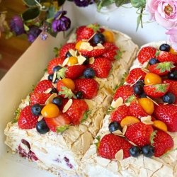 Меренговый рулет сливочный