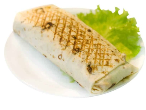 Закрытая шаурма с курицей