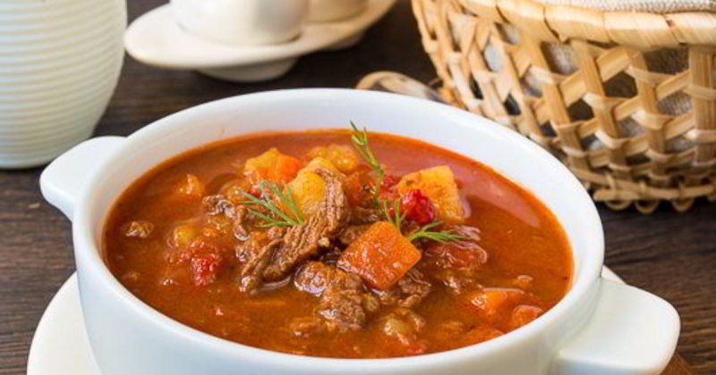 Суп гуляш из говядины