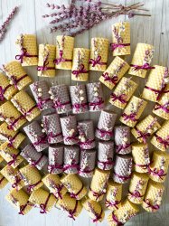 Комплименты гостям из вощины