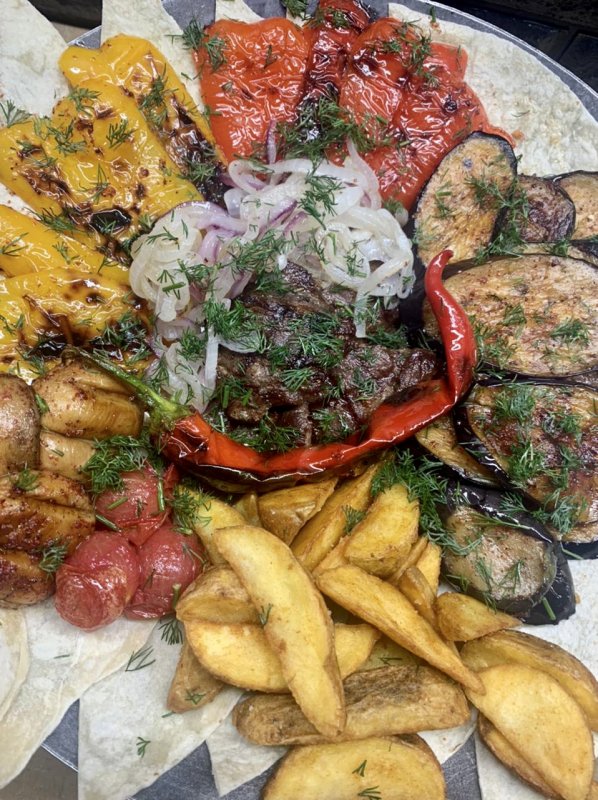 Мясо с овощами в садже « на 2-3 персоны»