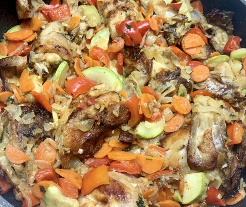 Кролик с овощами 