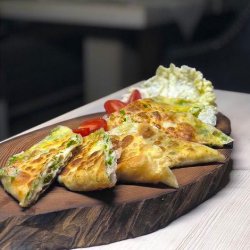 Лаваш с сырной начинкой