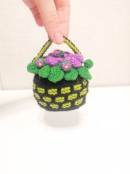 Вязаная игольница