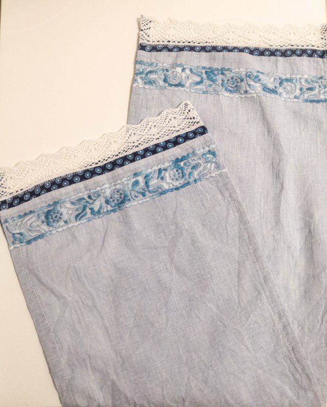 Вышитый гладью рушник