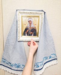 Вышитый гладью рушник