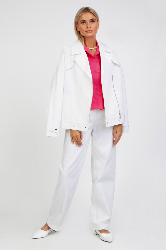 Джинсовая косуха свободного силуэта на молнии цвета экрю