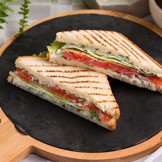 СЭНДВИЧ С ЛОСОСЕМ