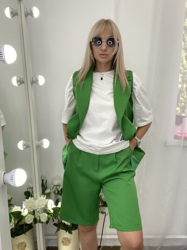Костюм с шортами