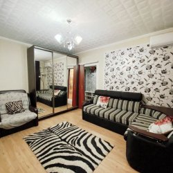 1-к. квартира, 35 м², 2/4 эт. Адрес: Краснодарский край, Сочи, микрорайон Заречный, Цветной б-р, 16