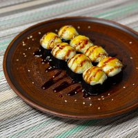 Запеченный ролл с копченой грудкой