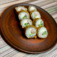 Жареный ролл с беконом