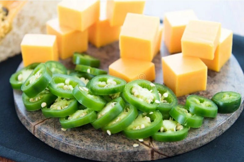 Сыр/Бекон/Солёный огурец/Халапеньо