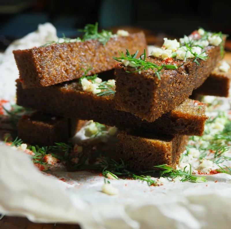 Гренки чесночные