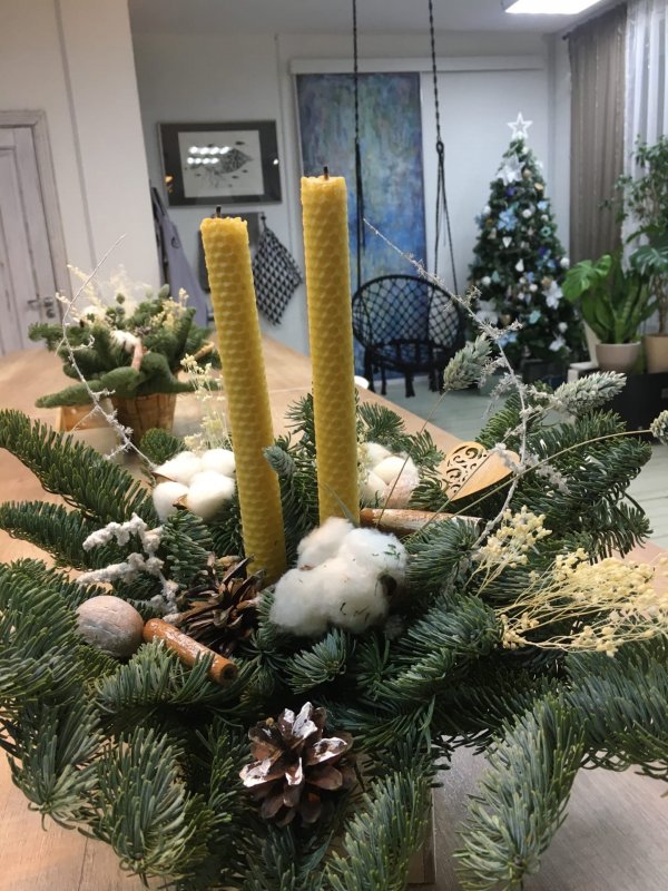 Столовые свечи из вощины 