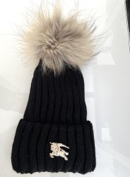 Шапки с натуральным бубонами
