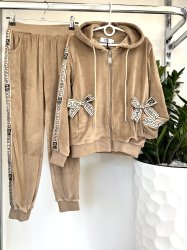 Велюровые костюмы