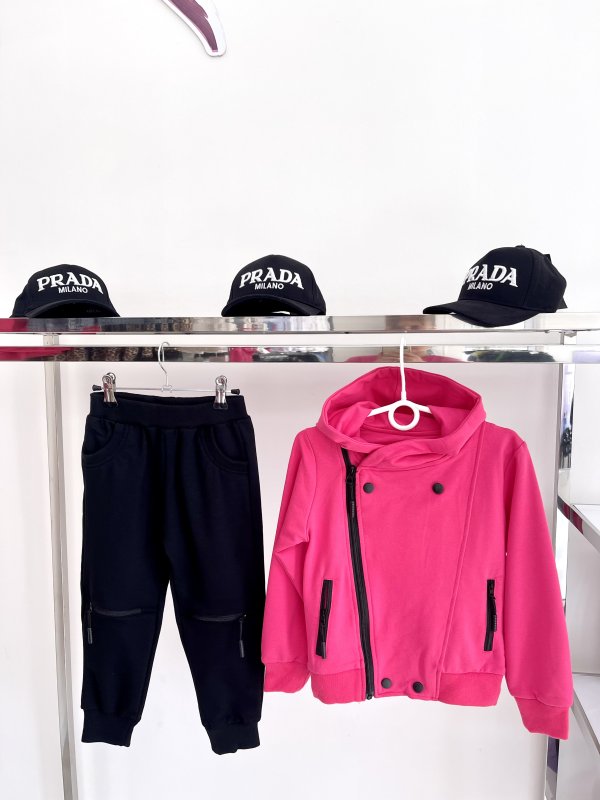 Костюм на молнии