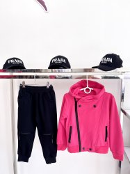 Костюм на молнии