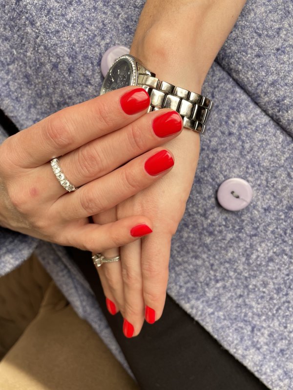 Наращивание и коррекция ногтей