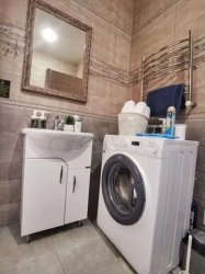 2-к. квартира, 76 м², 4/6 эт.