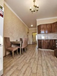 2-к. квартира, 76 м², 4/6 эт.