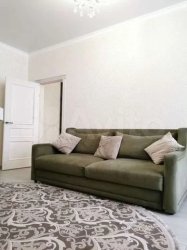 Квартира-студия, 76 м², 2/6 эт.