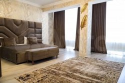 3-к. квартира, 178 м², 10/10 эт.