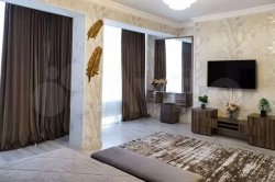 3-к. квартира, 178 м², 10/10 эт.