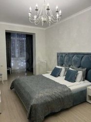 2-к. квартира, 81 м², 5/6 эт.