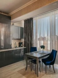 2-к. квартира, 72 м², 10/10 эт.