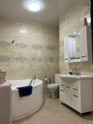 3-к. квартира, 140 м², 5/6 эт.