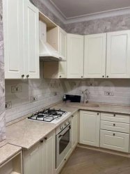 3-к. квартира, 140 м², 5/6 эт.