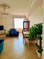 3-к. квартира, 140 м², 5/6 эт.