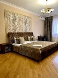 3-к. квартира, 140 м², 5/6 эт.