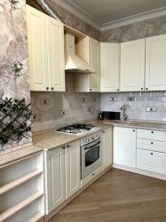 3-к. квартира, 140 м², 5/6 эт.