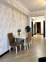 3-к. квартира, 140 м², 5/6 эт.