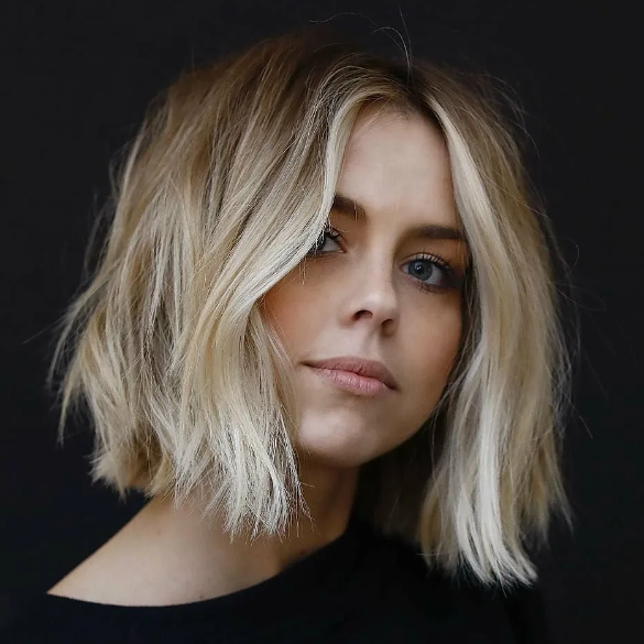 Стрижка жен. (средняя длина-до плеч)