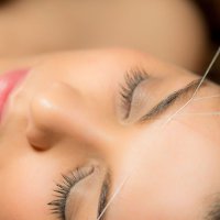 Депиляция одной зоны на лице нитью (тридинг)