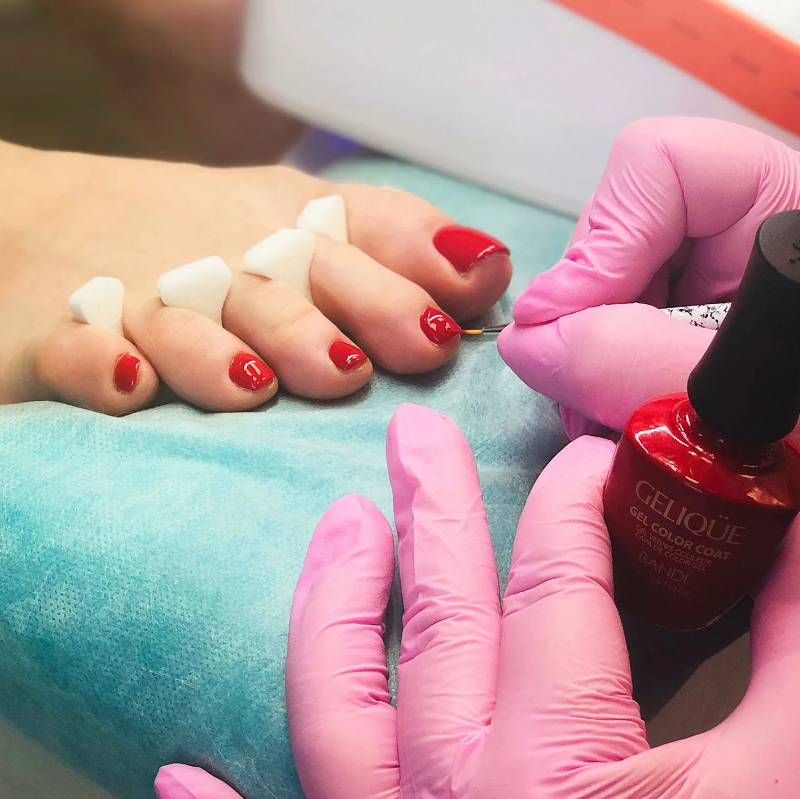 Педикюр с покрытием , гель-лак Luxio