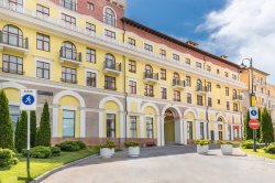 Movenpick Krasnaya Polyana 5*