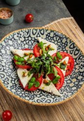 Салат с острова Капри