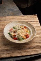 Цезарь с курицей