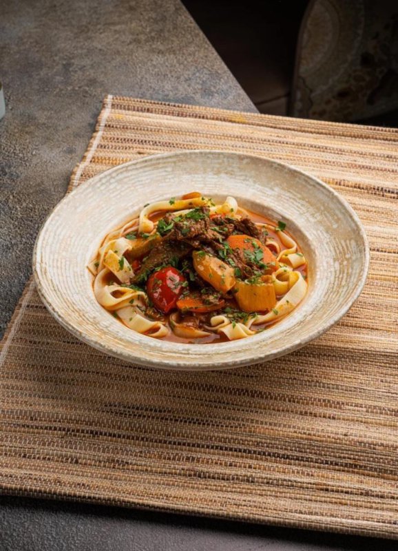 Лагман с лапшой и овощами