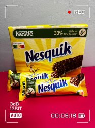 Шоколадный злаковый батончик Nesquik