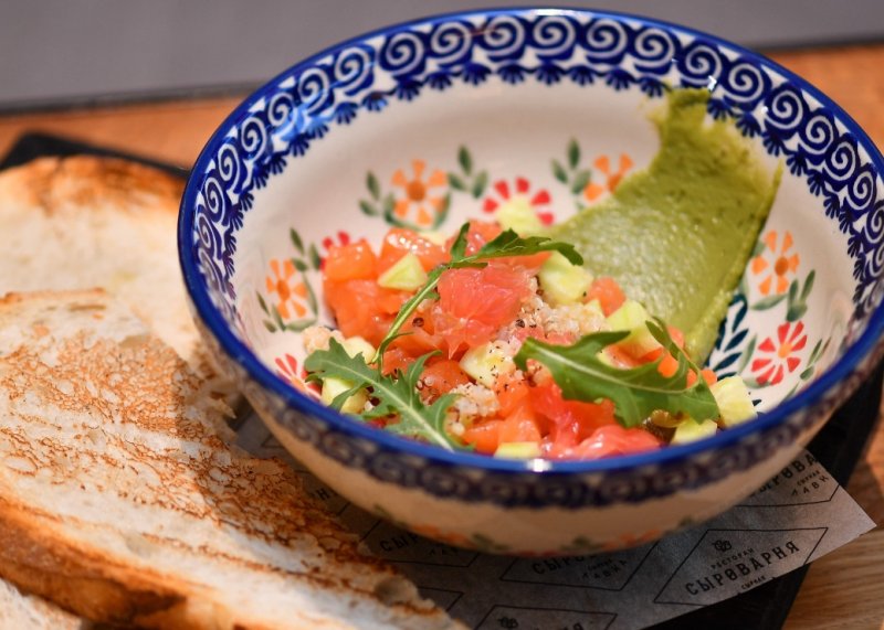 Тартар из слабосолёного лосося