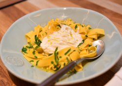 Паппарделле со страчателлой